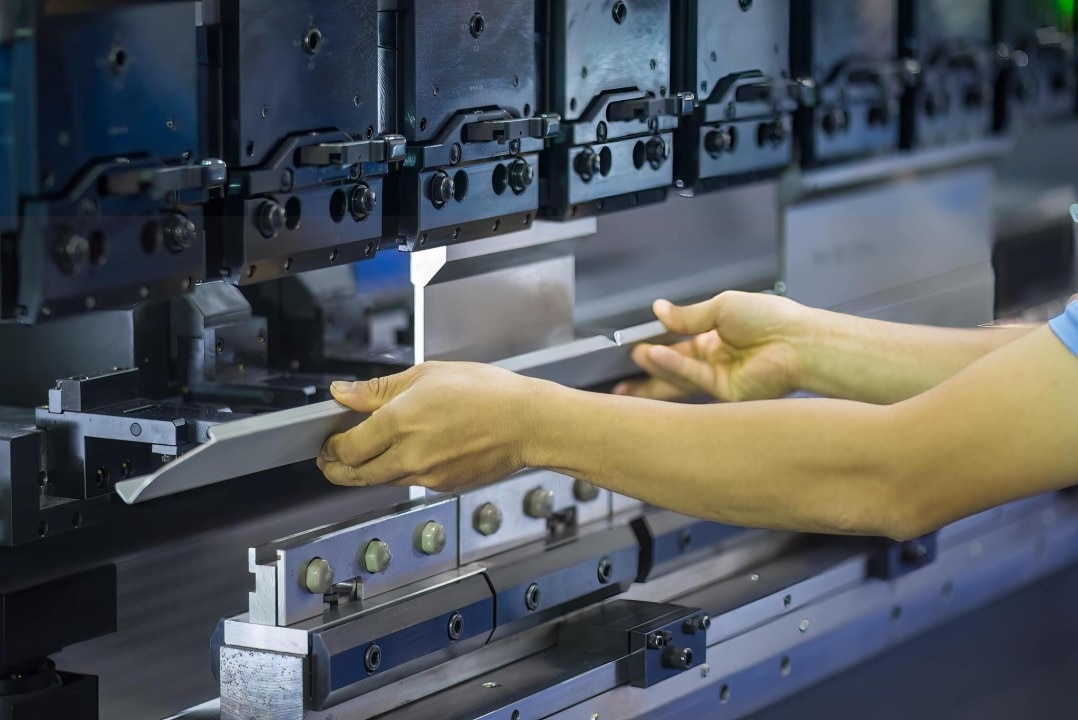 Advanced China Press Brake Machines Increase Production Accuracy

High-performance press brake machi...