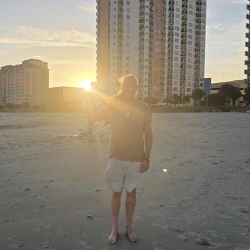 Intuitive empath.. Constitutionalist.. True wisdom is knowing you know nothing.