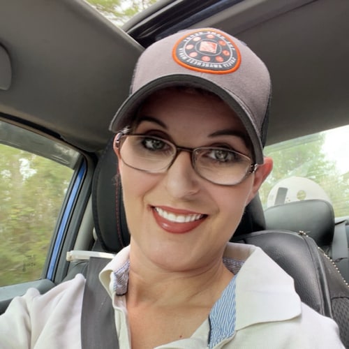 🚫NO DM’s unless I know you! 🚫 HAPPILY MARRIED, 🐕 MOM, PRO LIFE, 🗽, 1/A, 2/A, FREEDOM, & TRUMP 💯!