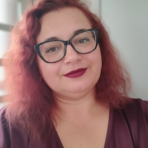 Sou Cristã, Chocólatra, Hétero, Tricolor SPFC, Eclética, Mãe Solo de Filho e de Filha. Meus sonhos são meta. Blog Pessoa...