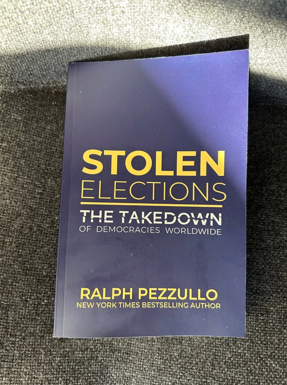 美国的每一台电子投票机中都有中共制造的硬件和软件！

发现了就好，知道了就好，中共很深地参与了美国最近几次大选。

#中共干预美国选举 #委内瑞拉伙同中共干预美国选举 #三票先生 
