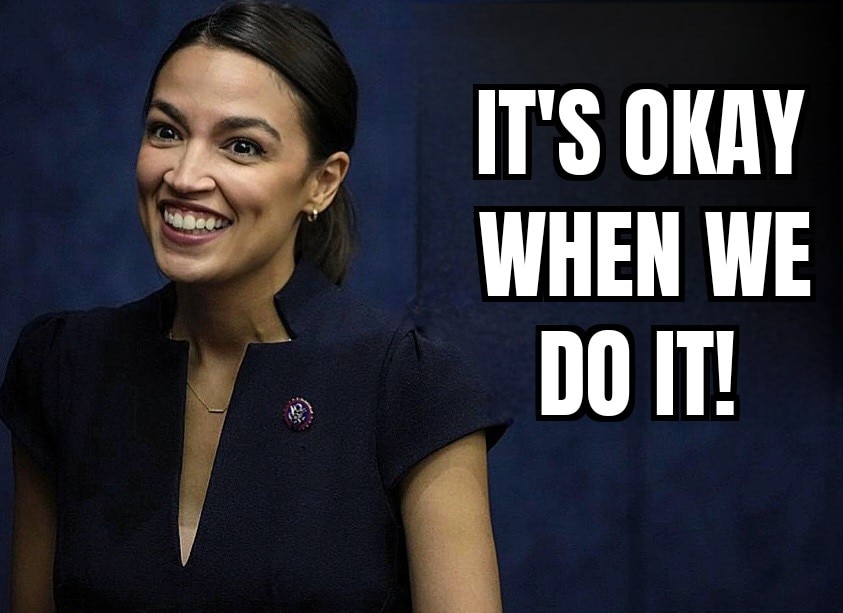 Leftists: "Evil Trump sinking Venezuelan drug boats!"

Remember Panama in 1989?

Congress did not si...