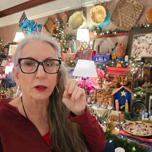 CHRIST IS KING
TRADITIONAL  CATHOLIC 
GOD . FAMILY.   
…COUNTRY…
MAGA VICTORIOUS