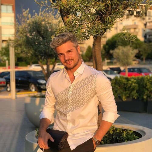 Visit John Davis's profile on GETTR. View their posts, photos, videos, and connect with them on the social platform.