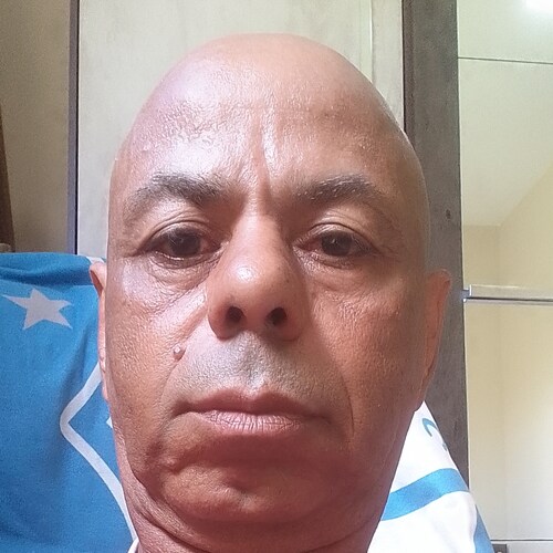 Eu sou um ser de fé em Deus, quansequentimente, sou a favor de práticas éticas. Sou também extremamente democratico.