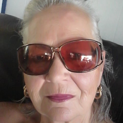 Married, 5 Grandkids,  2 Pups 4 Hens ride Honda Goldwing w Hubs  Addicted to posting all kinds of news.  73 yrs old 99% ...