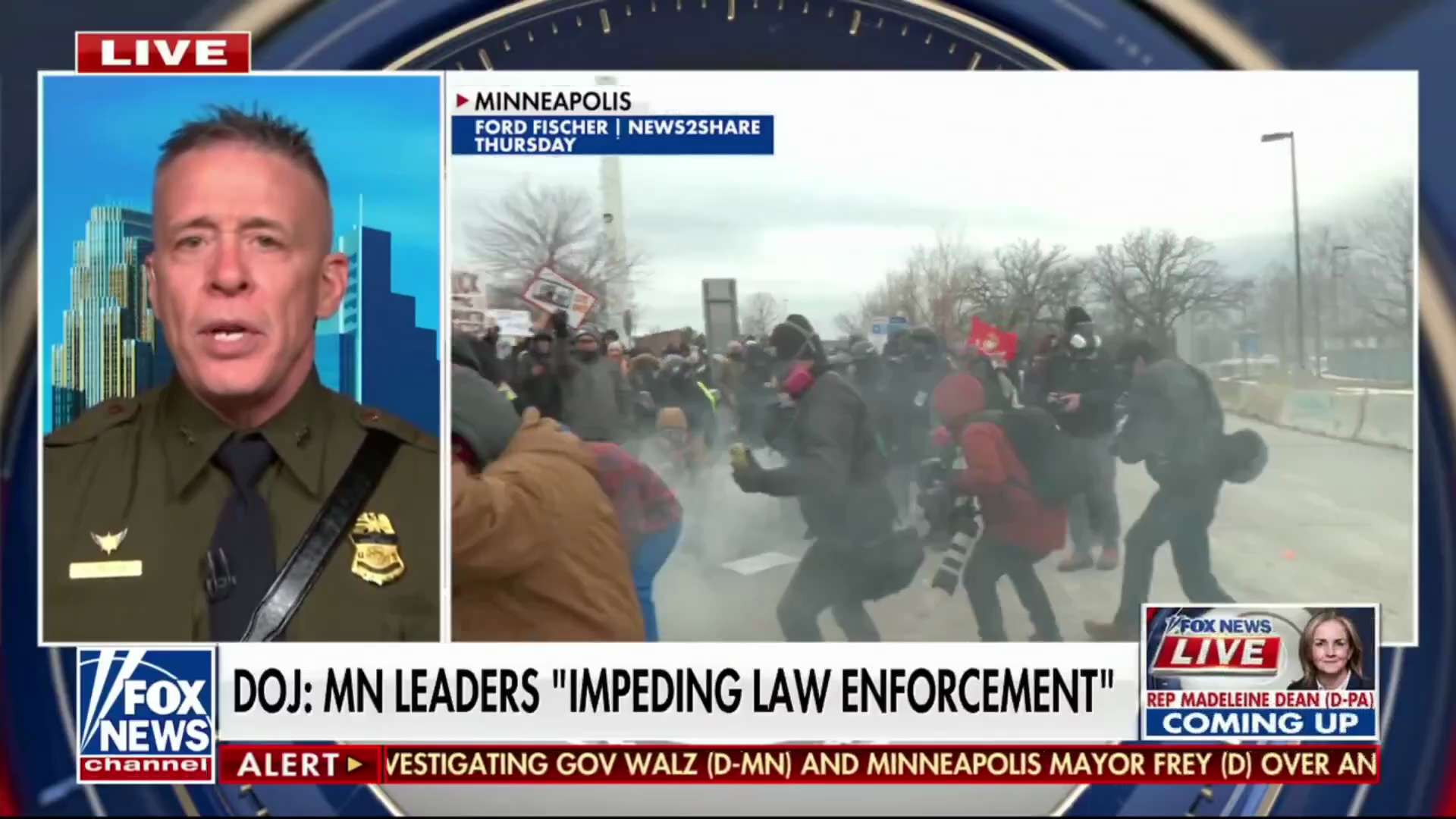 🚨 速報：国境警備隊司令官ボヴィーノは、待機命令にうんざりしているミネアポリスの警官たちに、ICEと国境警備隊への参加を呼びかけました。

そう！やってみよう！

ボヴィーノ司令官によると、多くのM...