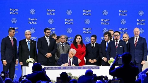 2026年01月22日【THE QMAY SHOW】🔴 直播：郭先生21号来电细节，川普总统达沃斯讲话影响巨大，和平委员会的意义，为什么英国政府已批准在伦敦建造一座规模庞大的中国大使馆。