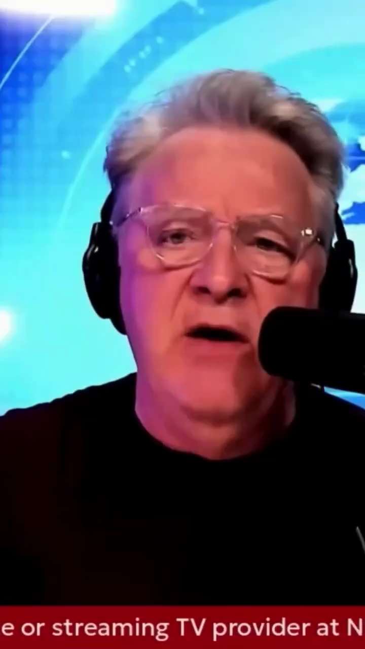 CNN's Abby Philips thinks she does a mic drop but ends up doing a face plant. @newsmax @JustTheNews ...