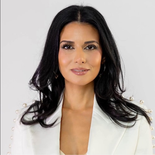 Triple Compounding Kiana Dianal on GETTR - Profile and Posts on GETTR