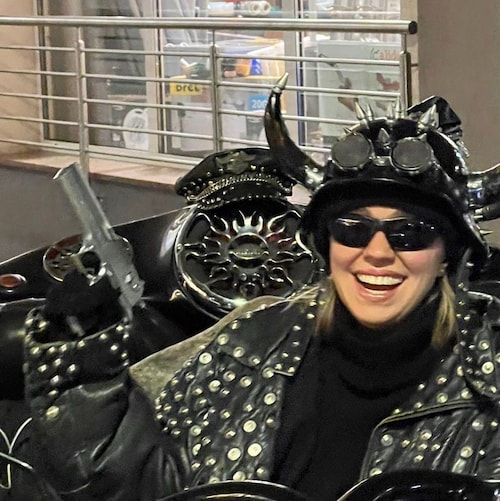 i cant tell. AH HA HA HA HA HA HA HA HA!!!