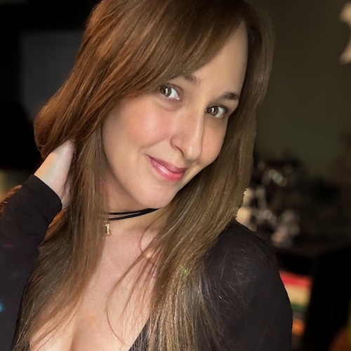 bella_rama on GETTR - Profile and Posts on GETTR