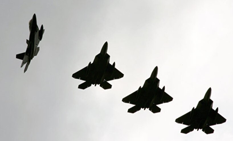 美军空袭叙利亚ISIS据点 摧毁三十多目标

周六（2月14日），美国中央司令部（CENTCOM）发布声明，宣布在2月3日至12日期间，美军对叙利亚境内的“伊斯兰国”（ISIS）残余势力发动密集打击。...