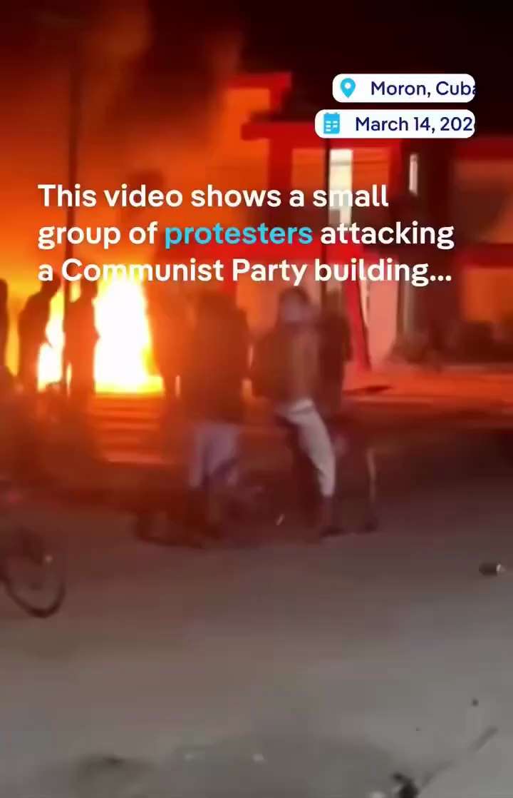 Cuban patriots set the local HQ of the Communist Party in Morón on fire.
