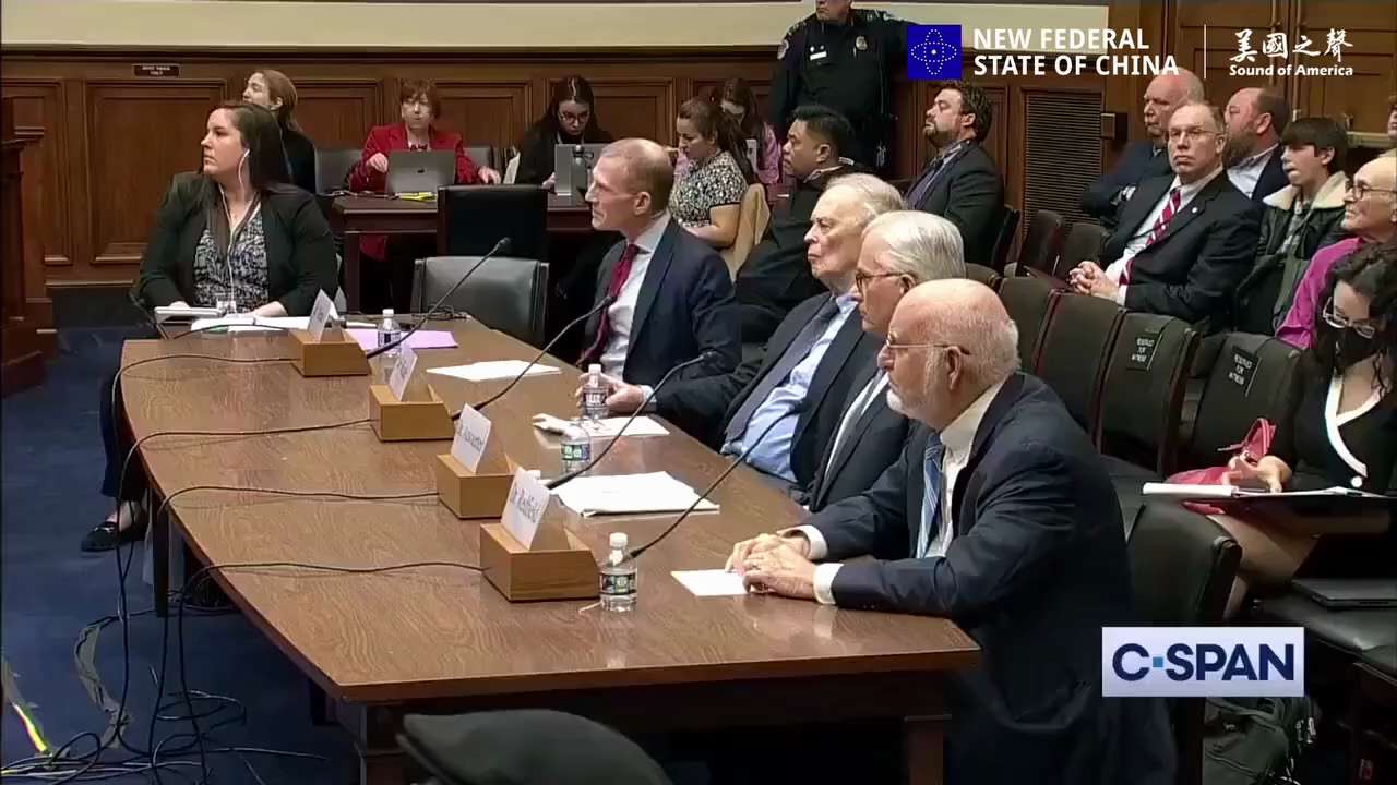 【美国之声】2023年3月8日众议院新冠疫情听证会上：

1.    众议院新冠疫情小组委员会的共和党人表示，他们一直在串联各种线索，披露的证据支持了其坚定判断：新冠病毒是在武汉实验室研发并泄漏的。
...