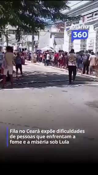 Não é Cuba...
É o centro de Fortaleza no Ceará. 
Reduto eleitoral do PT e Lula ???