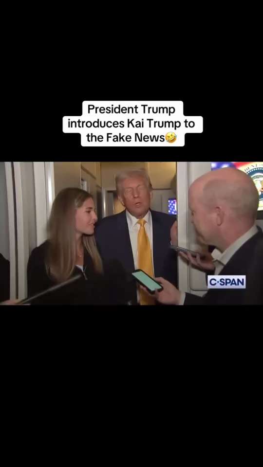 President Trump introduces his granddaughter, Kai Trump, to the Fake News 🤣