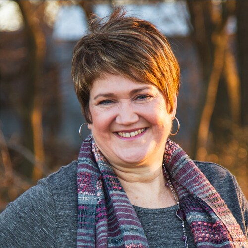 Constitution 🇺🇸 loving wife and mother raising the next generation of conservatives to be followers of Jesus ✝️ and fi...