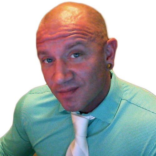 Engineer. Gym rat. Football fanatic ⚽️. Traveler. Pacific NW native transplanted in the desert, slowly melting. #RCTID #...