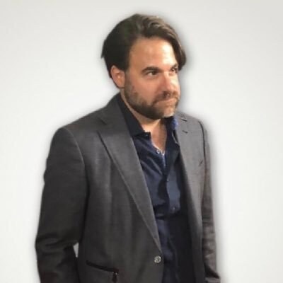 President of Film and Television @AmasiaEnt and Producer of #greenhornet #darkshadows as well as Speaker, Investor, and ...