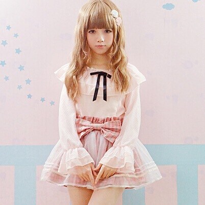 Dziewczyna ze Śląska! Girl from Silesia Siluria Lat. The Romans built a castle called CASTELLUM VENTA SILURUM IN WALES! ...