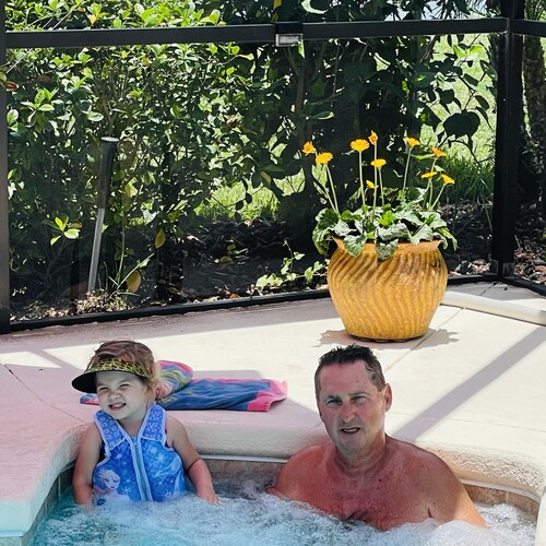 Retired Buckeye living the dream in Florida! America First! FJB!