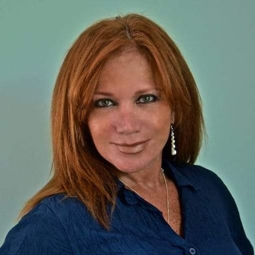 Peruvian  🇵🇪 by birth,                  American 🇺🇲 by Choice!                    #AmericaFirst #2A
#Trump