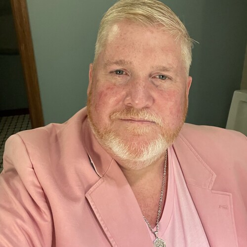 if I was an author my bio would be much better..🍀🇺🇸💯👍🔥🍷