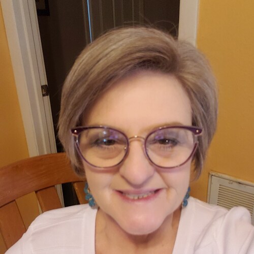 Admin Assistant, love dogs and my passion is training them,  former correctional officer,