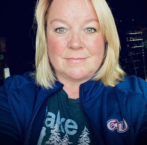 MOM - Washingtonian - Restauranteur - Conservative - Golden Rules - KARMA loving patriot 🇺🇸