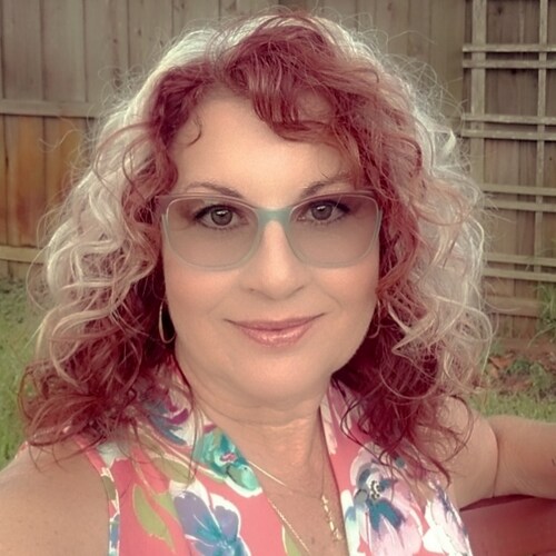 Christian, Mom, Nonnie, Realtor ®