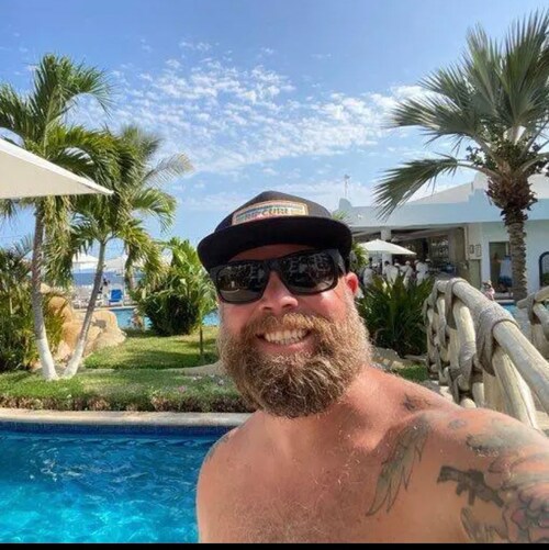 Business owner
USAF Veteran OEF/OIF