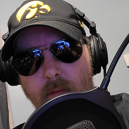 podcaster. gambler. libertarian. proud member of the #HardoHive