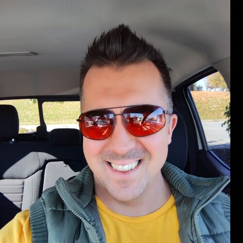 Father, husband, goofball, libertarian.
I love the outdoors and helping people find courage.