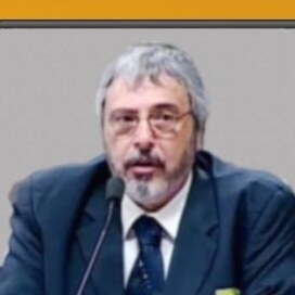 #brazilwasstolen
Considerem o contexto do relatório. 
O Brasil está passando por uma Ditadura de Toga que administra diretamente o processo eleitoral com mão de ferro e sem transparência real.
Criaram até um Ministério da Verdade para reeditar tudo que se escreve nas redes sociais. 
E os ditadores já deixaram claro que  vão tratar como "criminosos" quem criticar seu sistema de votação e censuram quem discorde deles. 
Por isso o relatório está apócrifo e foi apresentado no exterior.
Até o tom mais para sensacionalista do que técnico do relatório é justificado pela falta de transparência imposto pelo ditadores
Já que impediram o voto impresso e a Contagem Pública dos Votos, só resta se fazer análises estatísticas dos dados do TSE e "botar a boca no trombone".