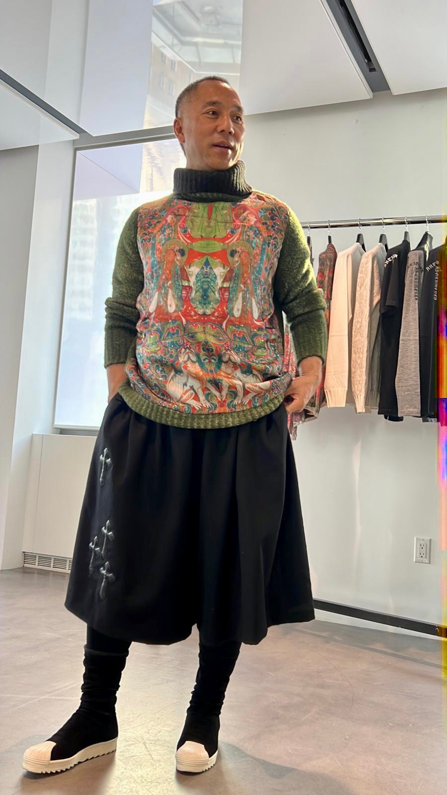 2022年5月19日 郭先生在直播中试穿G｜Fashion 新款佛教系列产品  （ Part I) @gfashion @DDNYC @cornfieldsis 