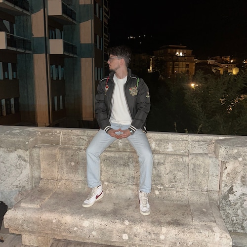 Social Media Manager & Brand Positioning
 Gym bro /Mentor/