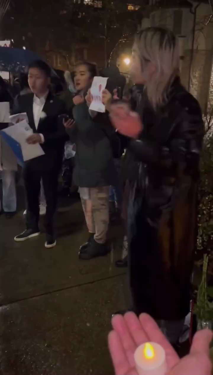 Chinese students in Toronto protest outside the PRC Consulate