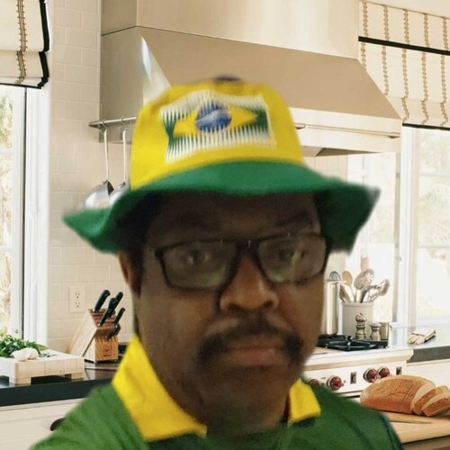 Digital content creator Alex Souza Pinto is an active figure on social media, especially on platforms like YouTube, wher...