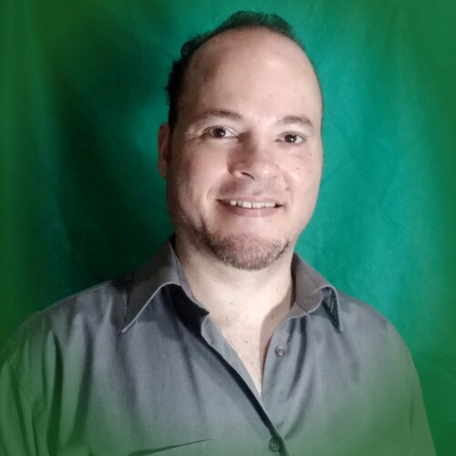 Open minded right winger who values truth, God, Christ, famíly, health, empathy...
Lawyer. Hetero, monogamic, loyal.