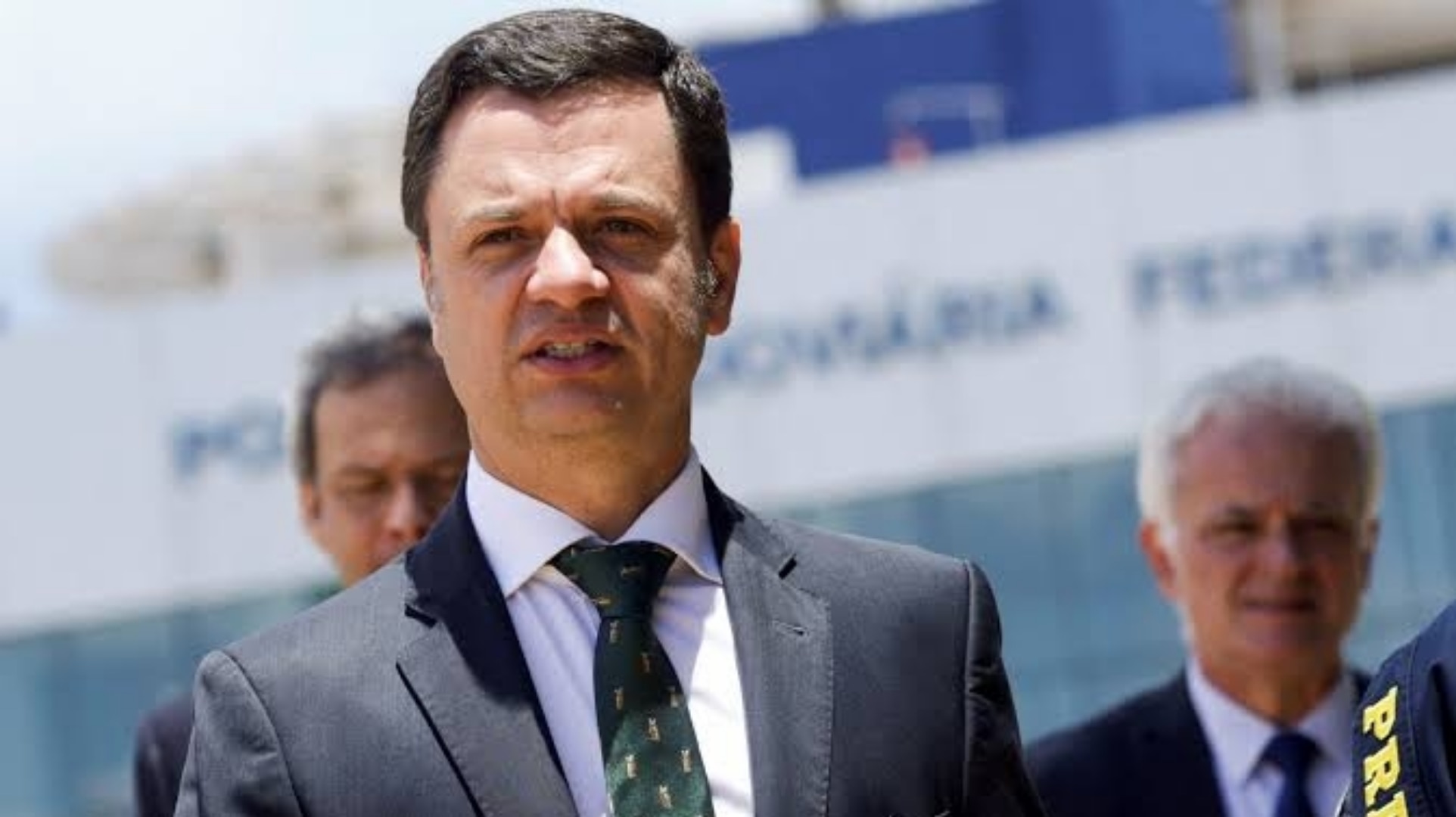 Supreme Court Justice Alexandre de Moraes ordered the arrest of Anderson Torres, Bolsonaro's former Minister of Justice, accused of omission in relation to the invasion of the Congress that took place on January 8.