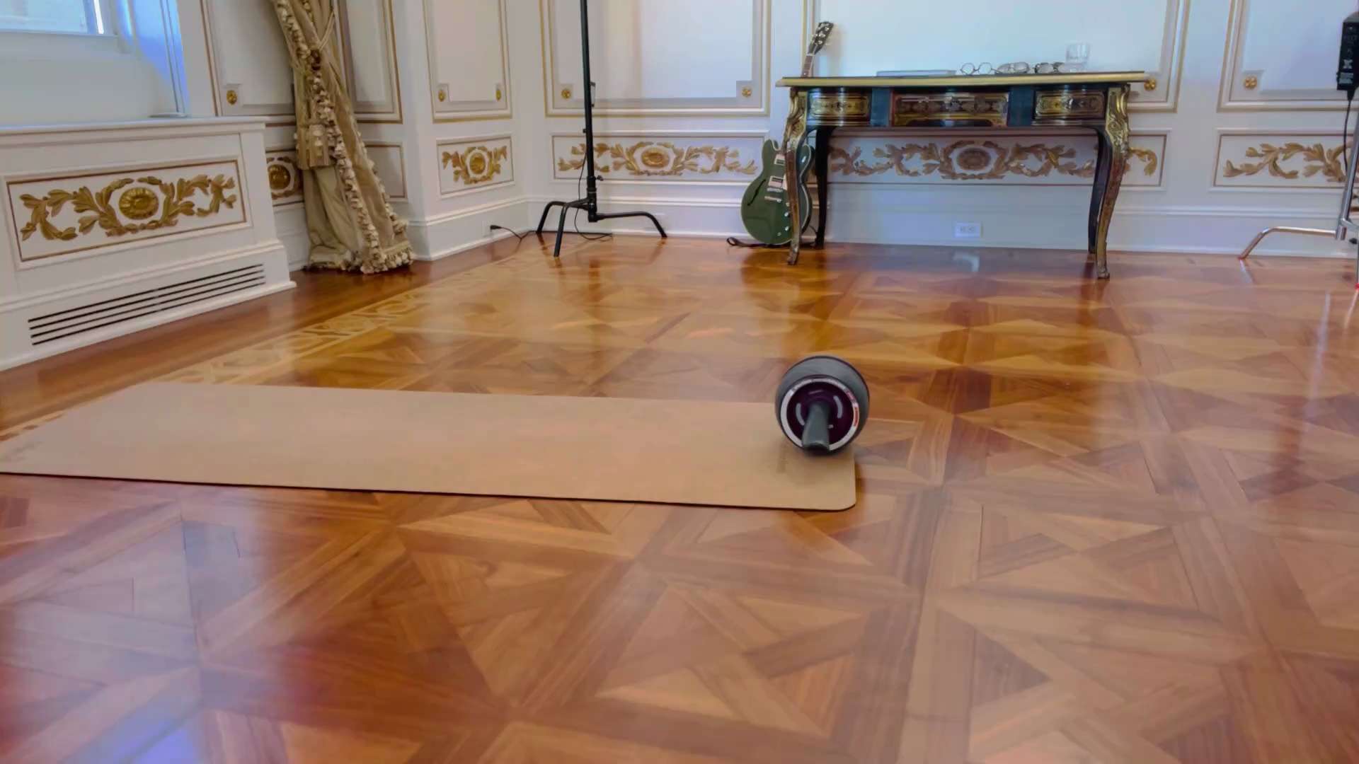 2023.02.10 


【七哥好：我们单位都在准备后事，也在传播这些东西。


新领导却去了延安
　　学习那延安精神，
　　就为了准备内战；
　　说是要艰苦奋斗，
　　实夺了人民饭碗。
　　谁成想...