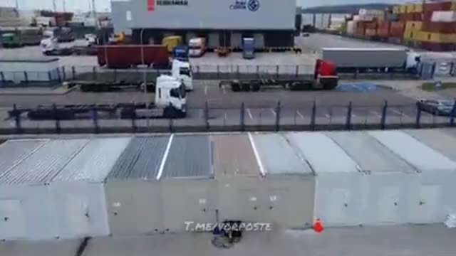 🫢☹️☹️Viral auf Twitter. Video zeigt NATO-Kriegsmaterial im polnischen Kriegs-Hafen von Gdynia in Po...