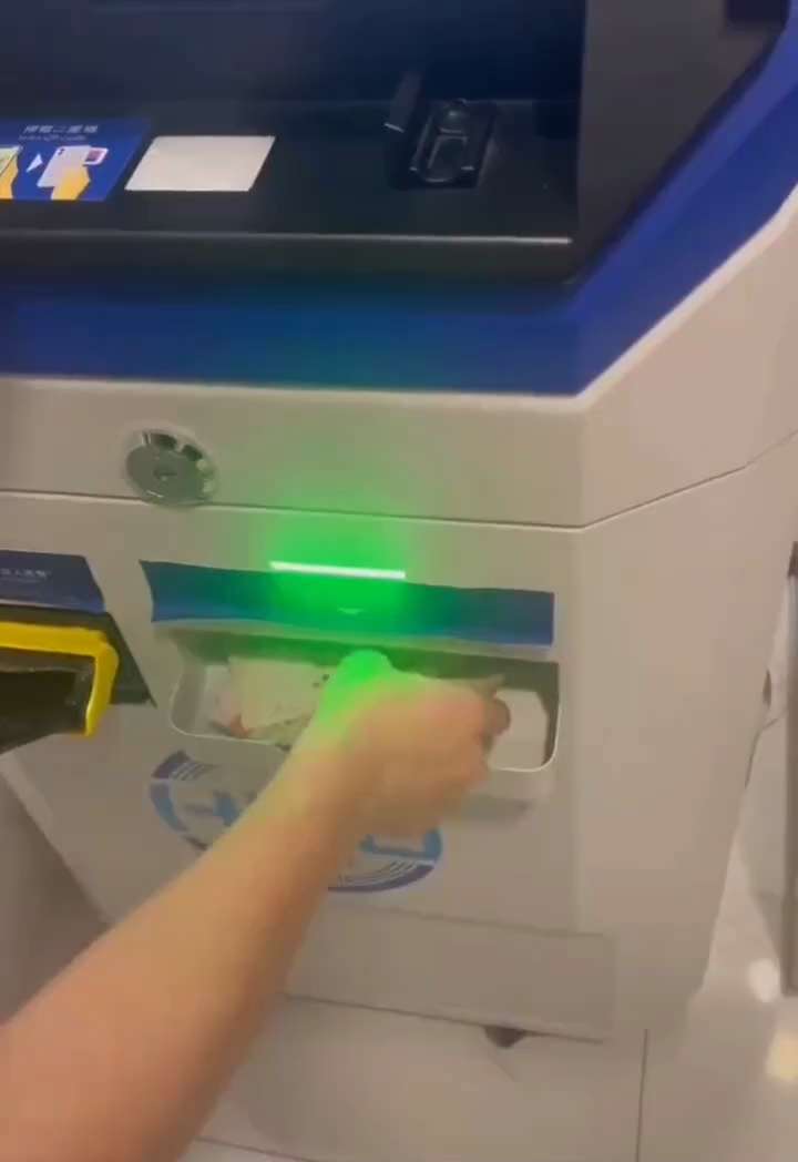 香港的一些 ATM 機現在可以用 Tron、USDT、比特幣和以太幣兌換現金。