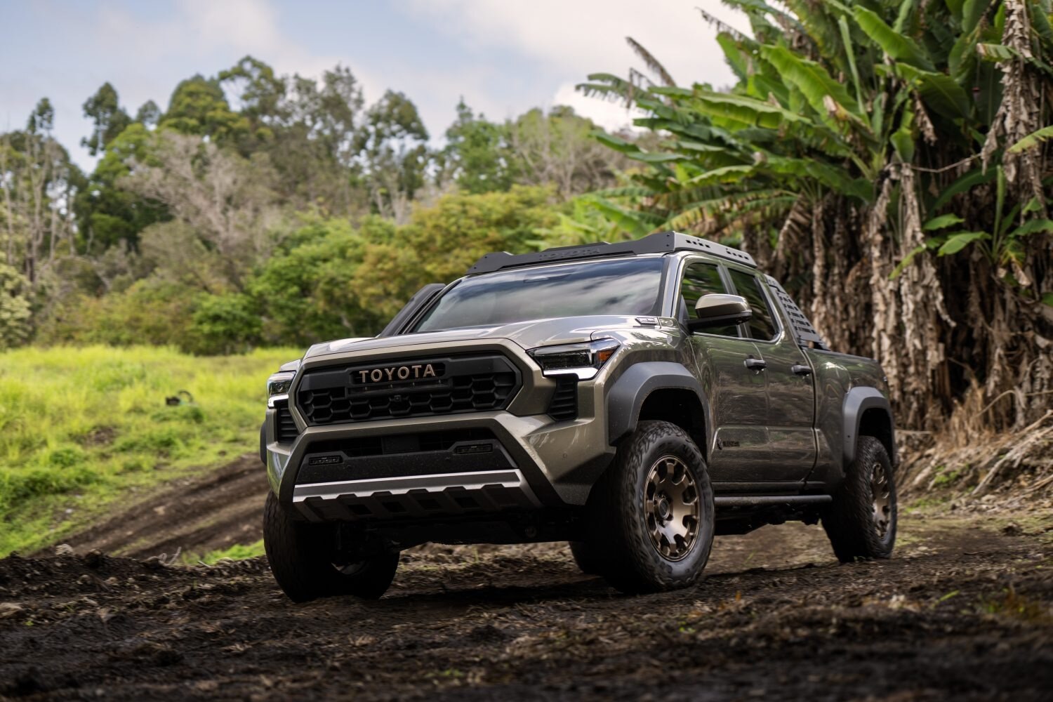Exciting news for all the adventure enthusiasts out there! Introducing the 2024 Toyota 4Runner, the ...