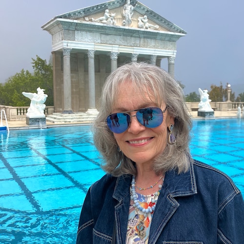 Visit suzacat's profile on GETTR. View their posts, photos, videos, and connect with them on the social platform.