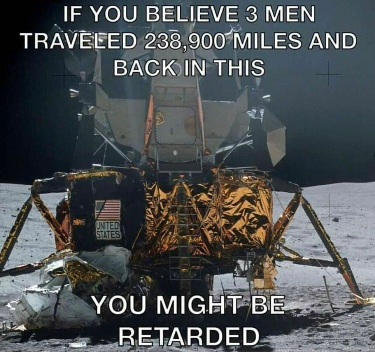 — Les astronautes de la NASA John Young, Charles Duke et Thomas Mattingly ont atterri sur la Lune il...