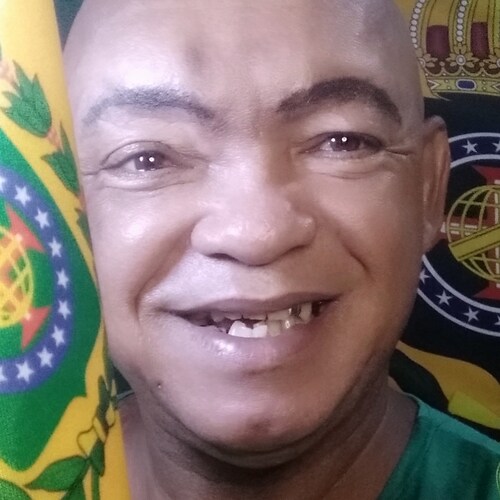 Gay De Direita, Budista Liberal
Monarquista.
Não vacinado com as Coronazi Vax 19.
Não sou Cobaia Humana.