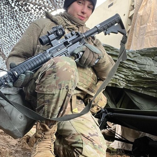 US Army Medic🇺🇸Juijitsu
A bubbly Christian woman🙏💫
Living life one day at a time🥰
🌿 Nature enthusiast  Capturing moments 🌱 Planting positivity💕