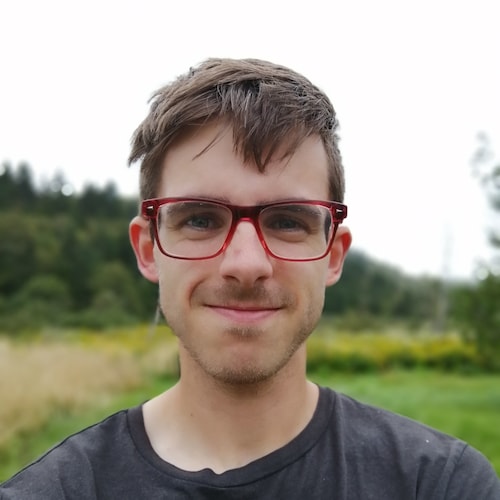 Christian, Dad, Graphic Designer, Pickleball Player, Board Gamer, Drinker of Iced Coffee.

Working on disagreeing respectfully about politics.
